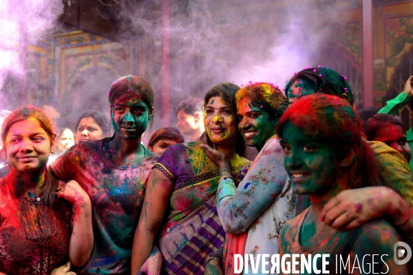 Holi, La Fête Sacré des Couleurs en Inde. Holi Festival of Colors and Love in India.