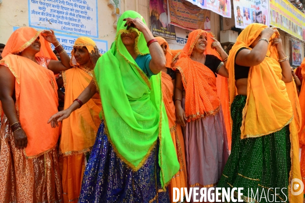 Holi, La Fête Sacré des Couleurs en Inde. Holi Festival of Colors and Love in India.