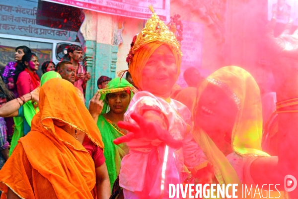 Holi, La Fête Sacré des Couleurs en Inde. Holi Festival of Colors and Love in India.