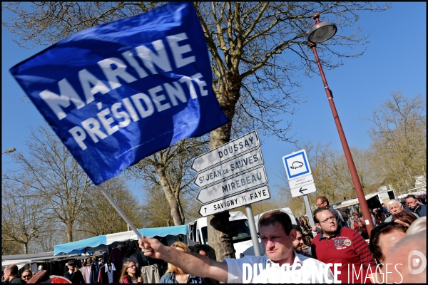 Marine Le pen à la foire de Lencloître