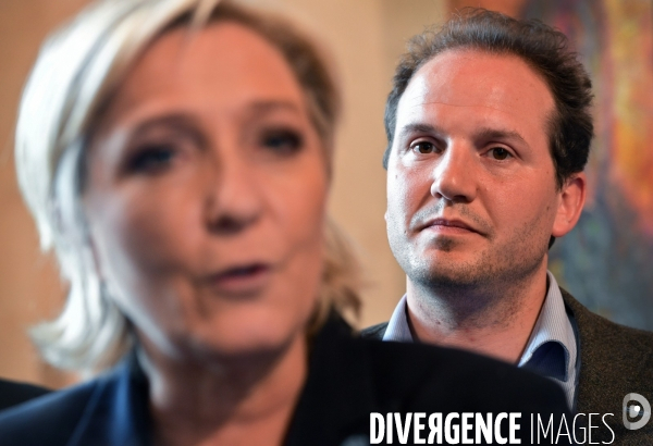 Marine Le Pen viste Chateau Couvert
