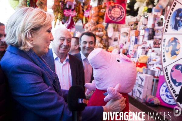 Marine Le PEN et Florian PHILIPPOT invités à la Foire du Trône par le   roi   des forains Marcel CAMPION.