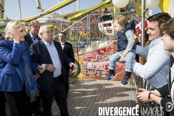 Marine Le PEN et Florian PHILIPPOT invités à la Foire du Trône par le   roi   des forains Marcel CAMPION.