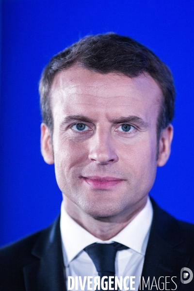 Emmanuel Macron rencontre les associations ultramarines de l Héxagone à son QG de campagne le Samedi 8 Avril 2017.