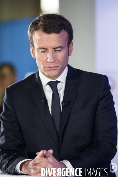 Emmanuel Macron rencontre les associations ultramarines de l Héxagone à son QG de campagne le Samedi 8 Avril 2017.