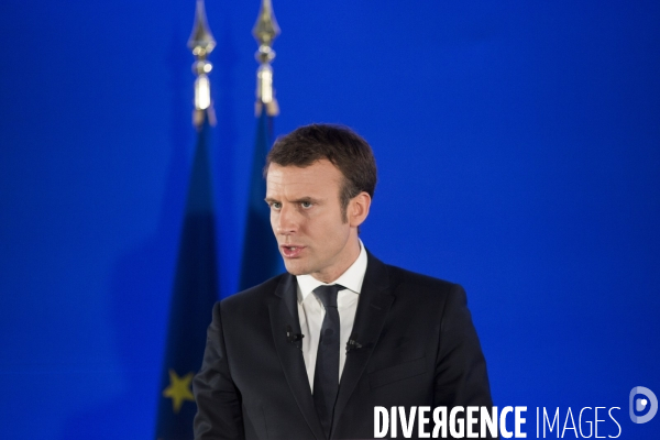 Emmanuel Macron rencontre les associations ultramarines de l Héxagone à son QG de campagne le Samedi 8 Avril 2017.