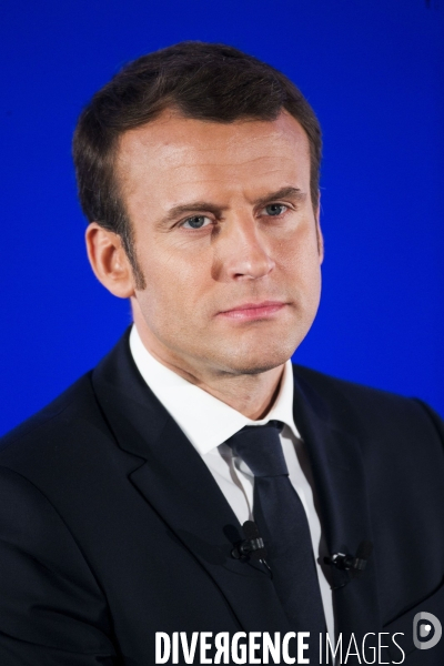 Série de portraits du candidat du mouvement En Marche Emmanuel MACRON devant les associations Ultramarines de l hexagone.