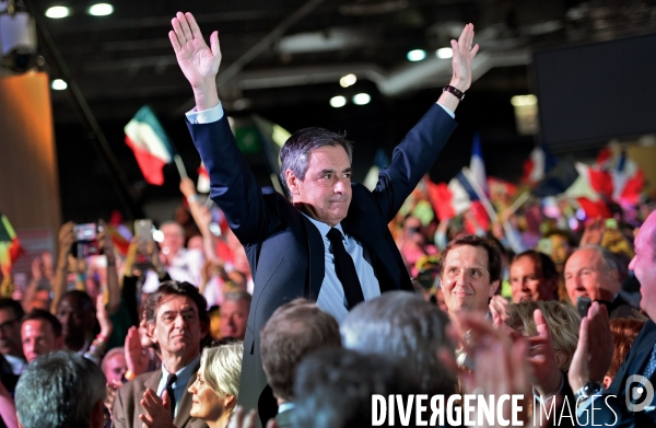Meeting de François Fillon porte de versailles