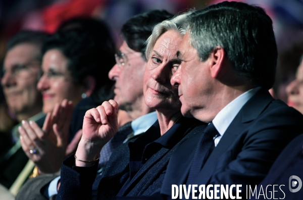 Meeting de François Fillon porte de versailles