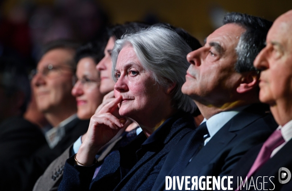 Meeting de François Fillon porte de versailles