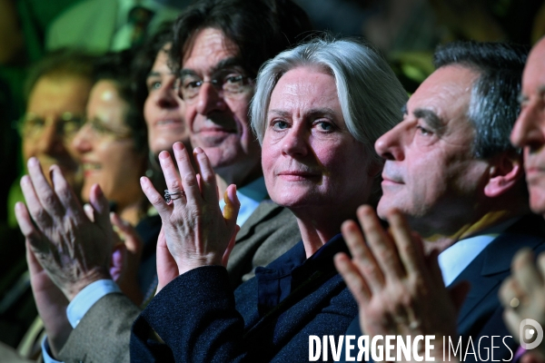 Meeting de François Fillon porte de versailles