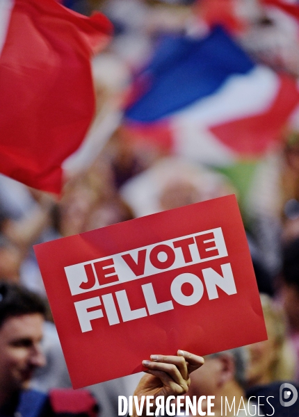 Meeting de François Fillon porte de versailles