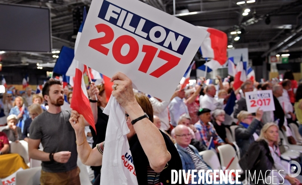 Meeting de François Fillon porte de versailles