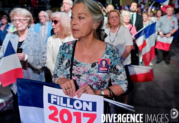 Meeting de François Fillon porte de versailles