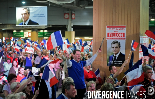 Meeting de François Fillon porte de versailles