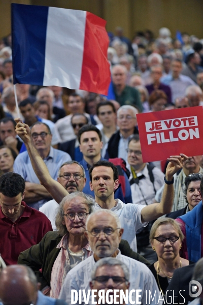 Meeting de François Fillon porte de versailles