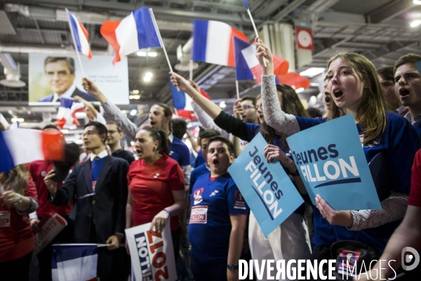 Meeting du Candidat de la droite et du centre François FILLON à la Porte de Versailles à Paris