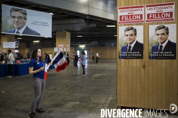 Meeting du Candidat de la droite et du centre François FILLON à la Porte de Versailles à Paris