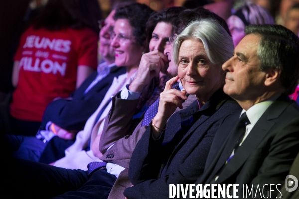 Meeting du Candidat de la droite et du centre François FILLON à la Porte de Versailles à Paris