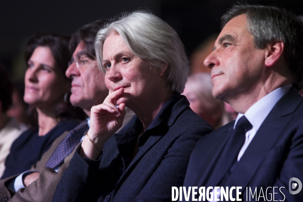 Meeting du Candidat de la droite et du centre François FILLON à la Porte de Versailles à Paris