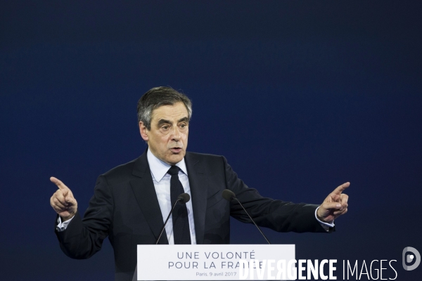 Meeting du Candidat de la droite et du centre François FILLON à la Porte de Versailles à Paris
