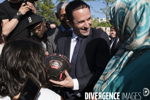 Benoît Hamon en campagne dans le Rhône