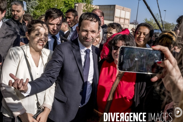 Benoît Hamon en campagne dans le Rhône