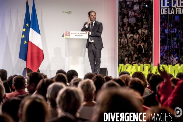 Benoît Hamon en campagne dans le Rhône