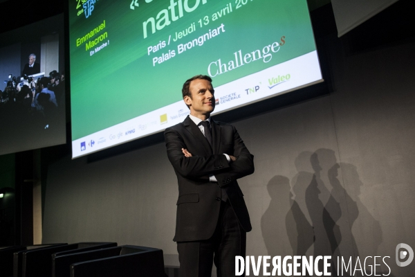Emmanuel Macron, candidat d En Marche!, clôture l édition du 2e Sommet des start-up de Challenges au Palais Brongniart