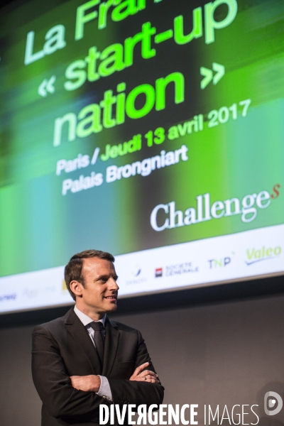 Emmanuel Macron, candidat d En Marche!, clôture l édition du 2e Sommet des start-up de Challenges au Palais Brongniart