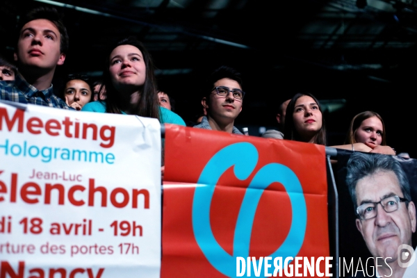 L hologramme de Mélenchon en meeting à Nancy