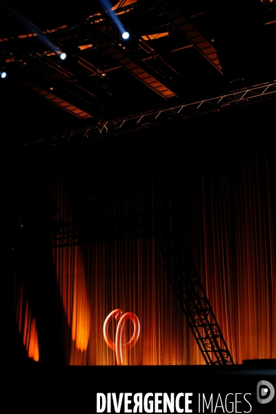 L hologramme de Mélenchon en meeting à Nancy