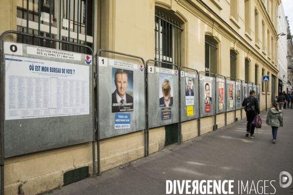 Les affiches officielles des candidats à l élection présidentielle de 2017 sont rapidement taguées et détournées.