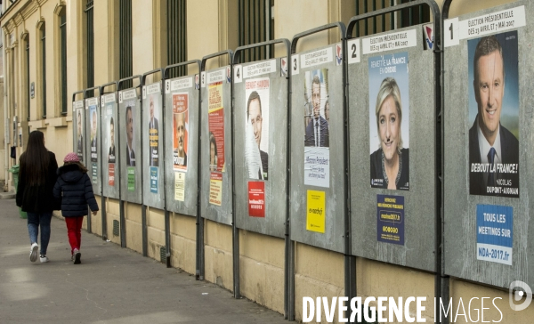 Les affiches officielles des candidats à l élection présidentielle de 2017 sont rapidement taguées et détournées.
