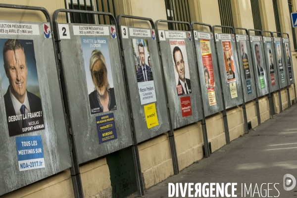 Les affiches officielles des candidats à l élection présidentielle de 2017 sont rapidement taguées et détournées.