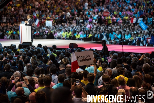 Meeting d Emmanuel Macron à l AccorHotels Arena