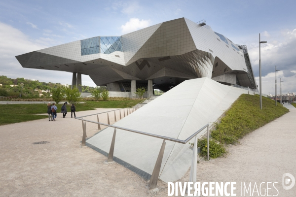 Le Musée des Confluences / Musée d histoire naturelle de Lyon