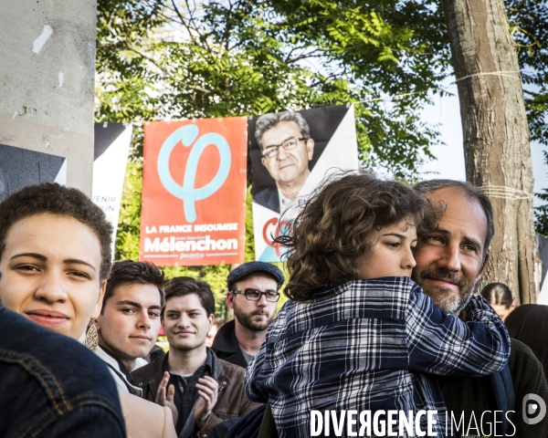 Apero Insoumis avec JL Melenchon a Belleville