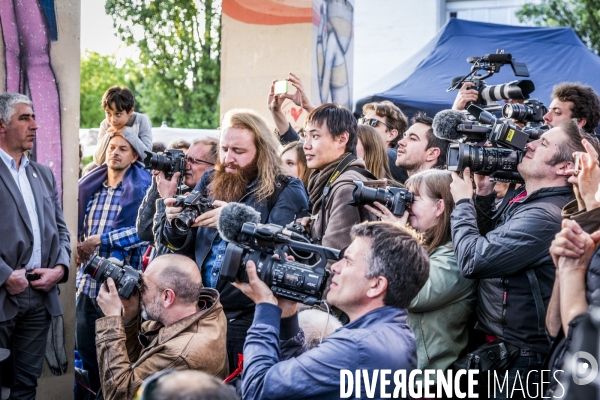 Apero Insoumis avec JL Melenchon a Belleville