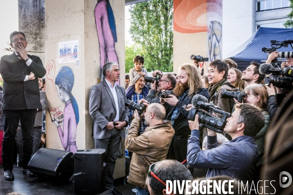 Apero Insoumis avec JL Melenchon a Belleville