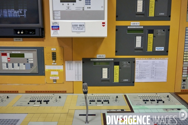 Démantèlement du réacteur nucléaire Superphénix à Creys-Malville.