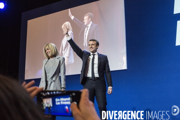 Emmanuel Macron - Soirée électorale du 1 er tour à la Porte de Versailles.