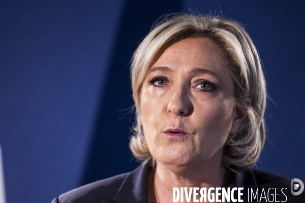 Déclaration de Marine LE PEN au lendemain de l attentat ayant couté la vie à un policier sur les Champs Elyséees