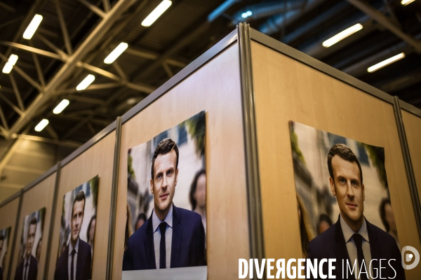 Ambiance avant 20h QG Macron 1er tour Présidentielle