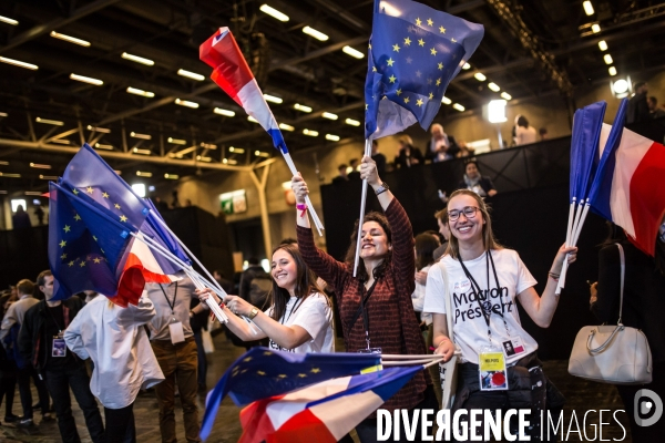 Ambiance avant 20h QG Macron 1er tour Présidentielle