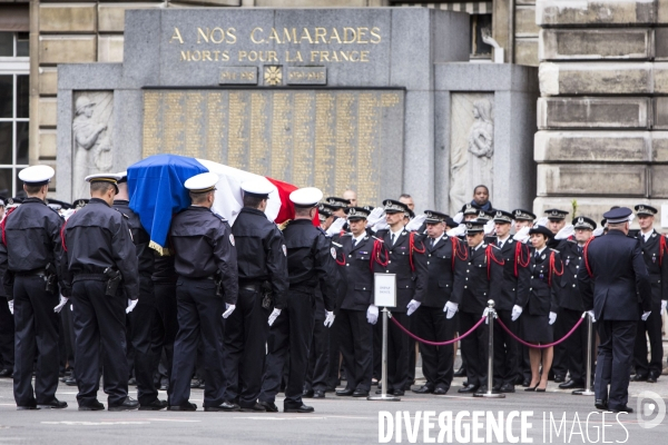 Cérémonie d hommage national au capitaine Xavier JUGELE, l officier de police tué sur les Champs-Elysées.