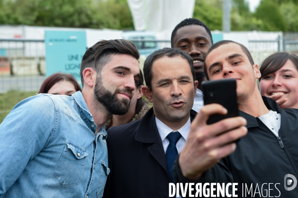 Benoît Hamon visite les travaux du métro de Rennes