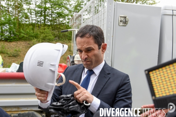 Benoît Hamon visite les travaux du métro de Rennes