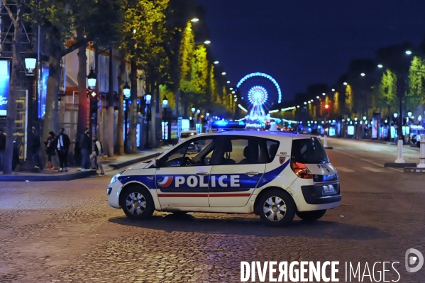 PARIS : Attentat terroriste sur les Champs-Elysées