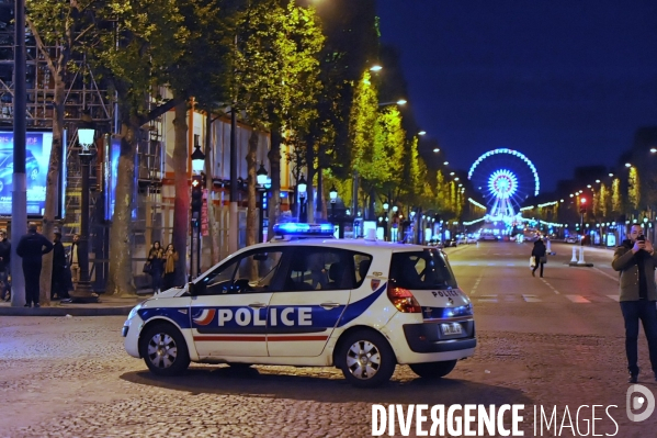 PARIS : Attentat terroriste sur les Champs-Elysées